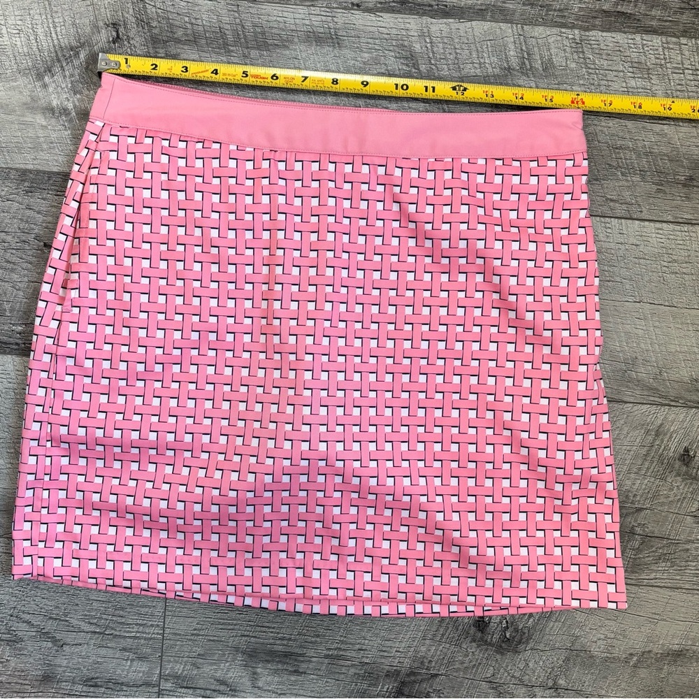 Greg Norman Golf Tennis Skort Size 4 M Pink White Geometric Athletic Performance - Picture 5 of 10